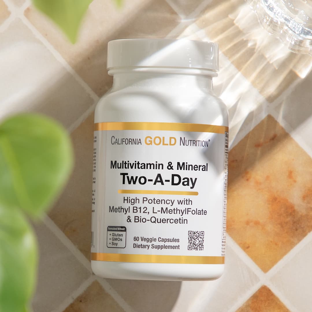 كاليفورنيا غولد نيوتريشن‏, منتج متعدد الفيتامينات المعزز بميثيل ب12، وفيتامين ج، ول-فولات ميثيل، والكيرسيتين سيميوم، كبسولتين يوميا، 60 كبسولة نباتية